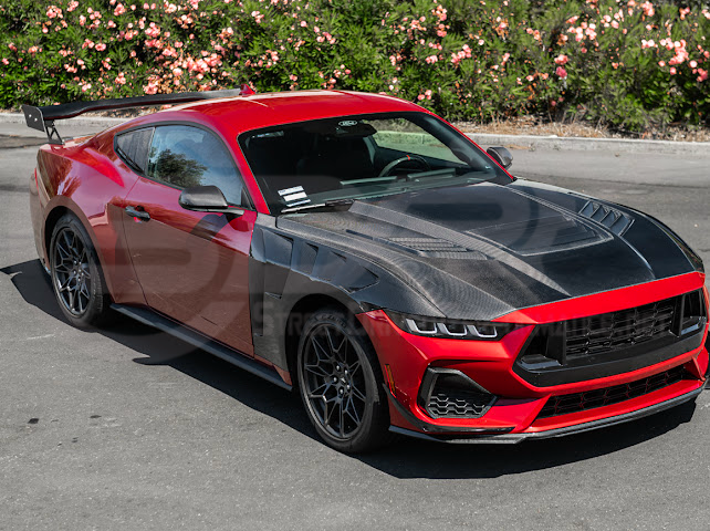 2024-UP FORD MUSTANG | SUPER SNAKE STYLE FRONT VENTED HOOD